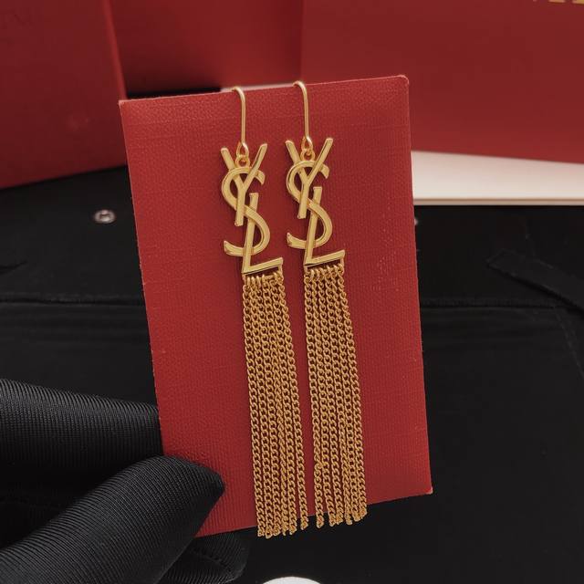 编号Yed0063 Yvessaintlauren*最新款流苏耳勾 一致Zp黄铜材质