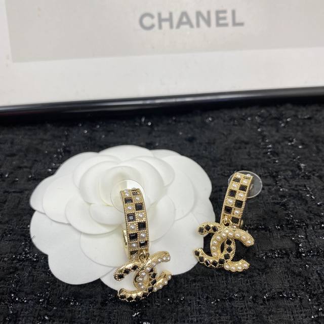 编码E1496 耳钉热销款火爆上新 同步专柜独家高端品质实拍图代购级别做工精致细腻重工版本超级仙女唯美的一款做工超级细心无漏洞媲美Zp买到就是赚到啦