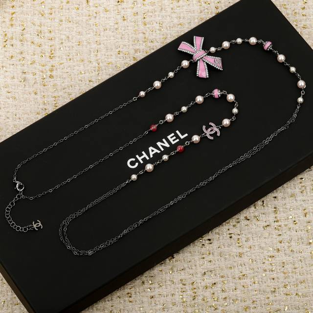 250560 我们出品 预售19号左右出货，Z 90！量大咨询客Fu 香 25B蝴蝶结珍珠毛衣链 长度可调节秋冬新款绝美系列全网首发！爱了爱了蝴蝶结设计+Bli