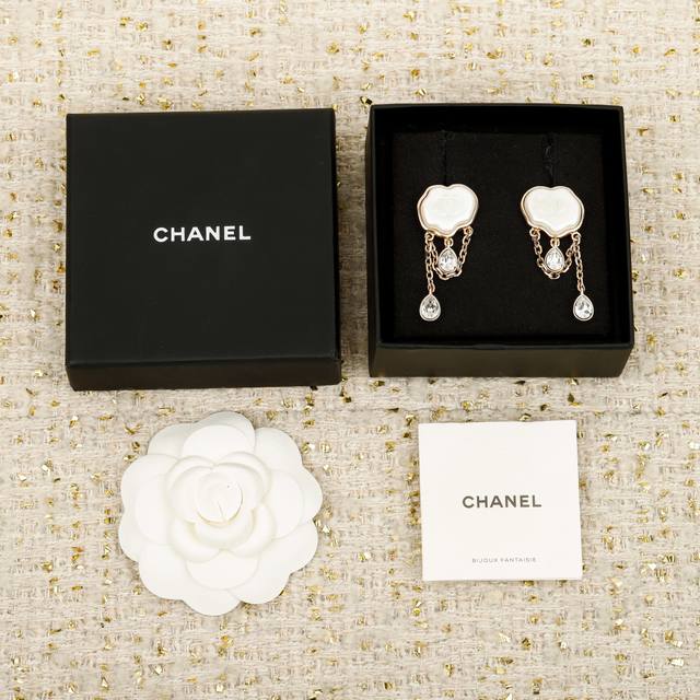 250551 我们出品 预售17号左右出货，Zp9100，量大咨询客Fu 香 双C云朵水滴耳环 必入爆款！全网首发现货25A高级手工坊系列非常重工，我们做到一致