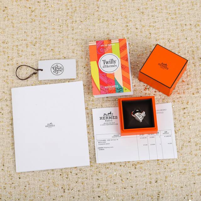 202843 我们出品 现货秒发Zp7540 风靡整个Ins圈网红戒指 Herm=S Croisette纯银戒指 非常重磅一个戒指净重足足用了10多克的银子，跟