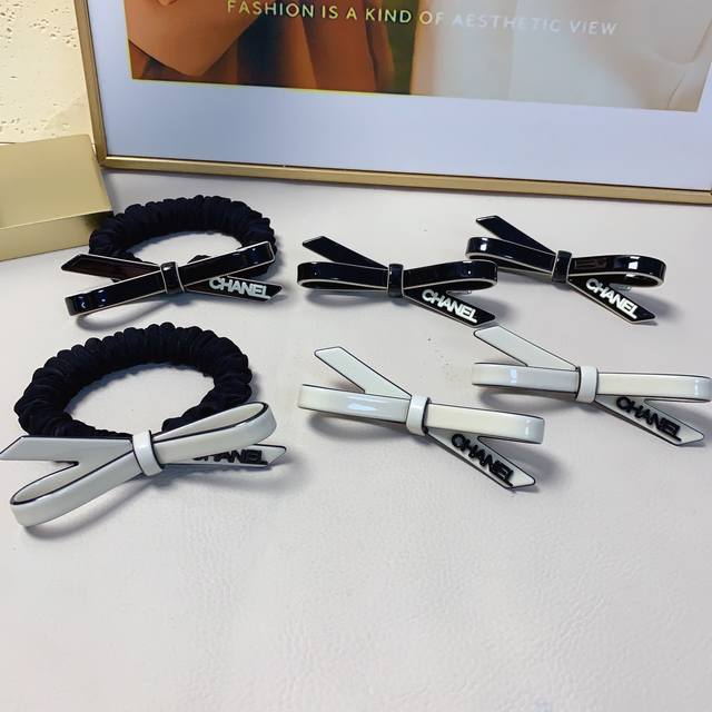 Chanel小香 Chanel发夹 醋酸蝴蝶结压夹边夹日常精致小单品 气质百搭小仙女必入单品 宝藏款 闭眼入推荐款 一对
