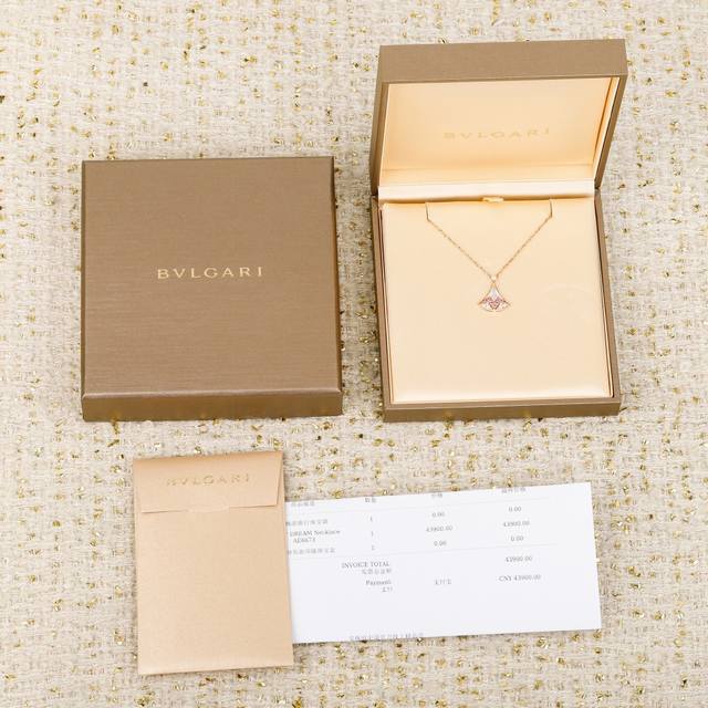 250382 我们出品 Divas‘ Dream七夕限定款项链，购入正品，量大咨询客Fu Divas‘ Dream七夕限定款 为爱加冕 2025七夕限定款白母贝