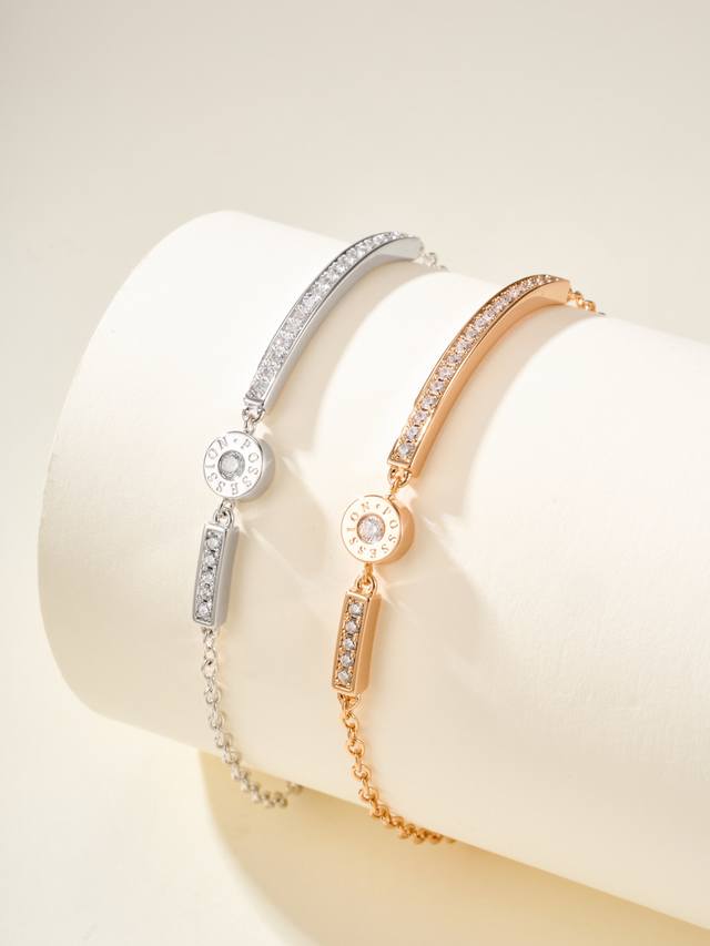 Possession时来运转，带上就能转运了！♀ 手链好精致，日常佩戴又很低调，也不会跟闺蜜撞款式！我真是太开心了！ Pg时来运转手链应该是不算热的老款了。但戴