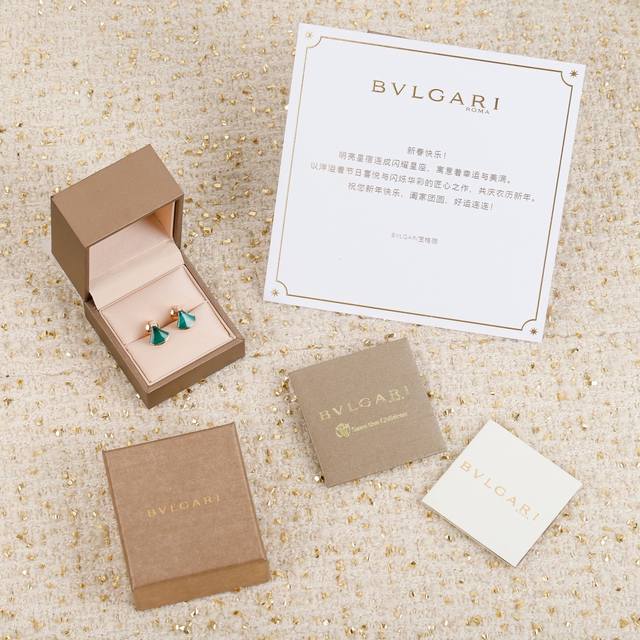 我们出品 扇形耳钉 Zp22100+ 终于完美出货了认准真正购入Z批开发的，可定制真金版本，真金也只做对版的 Bvlg Ri Diva小伞子耳钉 Divas’