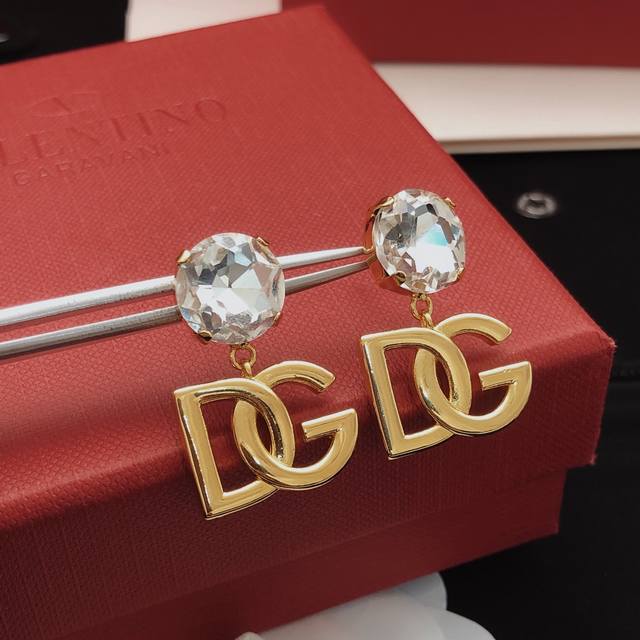 编号Dged0053 Dg*最新款吊坠光面耳钉 一致Z批黄铜材质