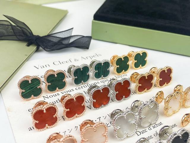 耳钉 飞碟耳堵P30Vca梵克雅宝1.5中号四叶草耳钉 经典永不落伍！Buling Buling～搭配925银针防过敏玫瑰金 黄金 白金饱满的花型配搭黑玛瑙 白