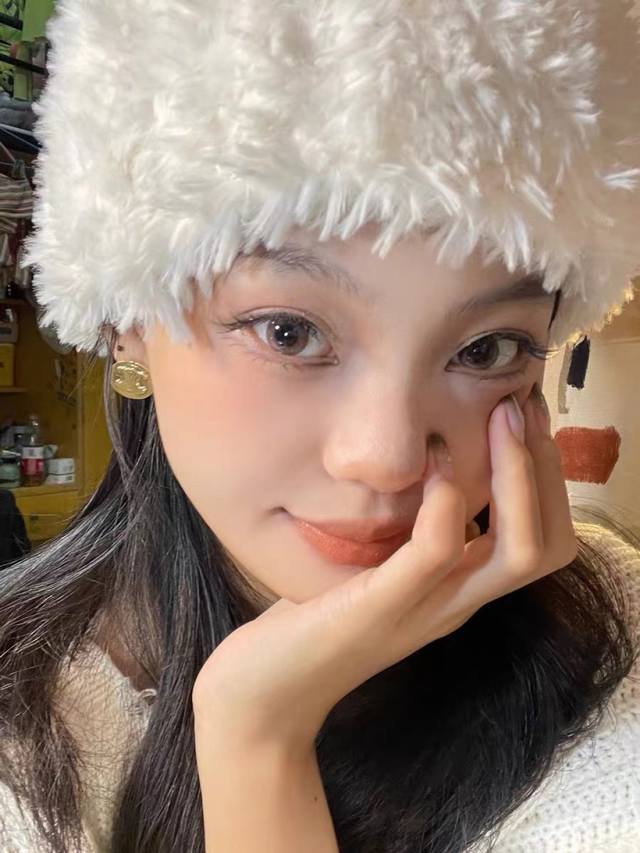 我们出品 量大咨询客Fu Celne椭圆凯旋门耳钉 任又你自由灵魂搭配，极简Ins风格的Feel，让人挪不开眼，日常搭配出场率贼高！配件均是Cnc上机分件做的，