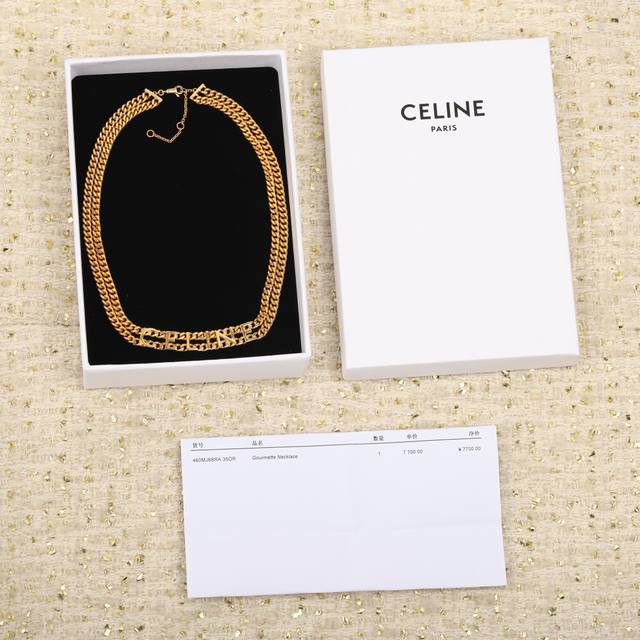 我们出品 项链Z批 10010，手链Zp7410量大咨询客Fu Celne字母链条项链Choker 最新款！根本抢不到哇！我们独家首发[机智][机智]太美了，一