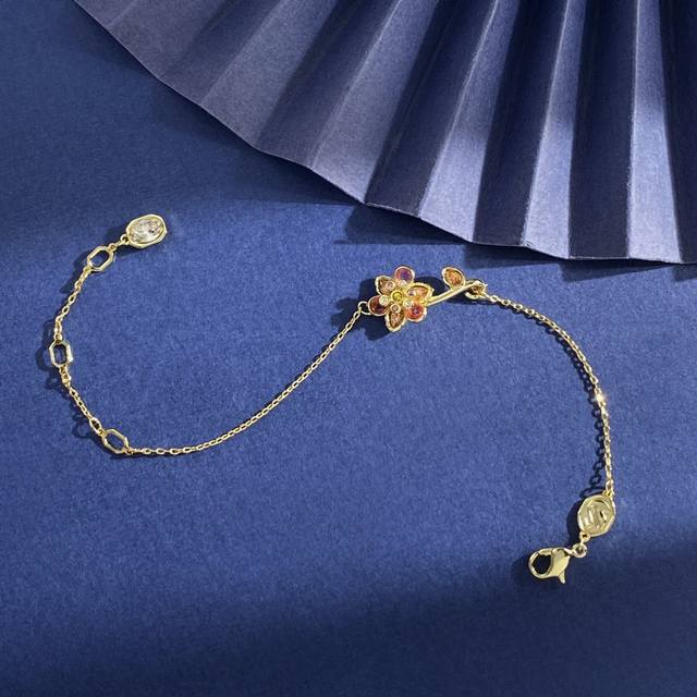 手链Sh93 施华洛世奇时尚Ins气质轻奢流光溢彩立体彩钻花朵吊坠手链 黄铜材料 金色 手链重约4.8G；手链约长18Cm+2Cm+2Cm+0.8尾坠