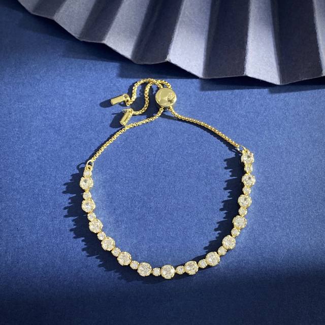 Sh93 施华洛世奇韩版Ins时尚轻奢大小圆形钻排钻手链 黄铜材料 金色 手链重约6.8G； 可伸缩调节长短