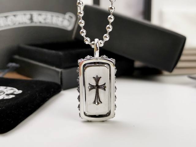 克罗心双面翻转十字架宝剑项链