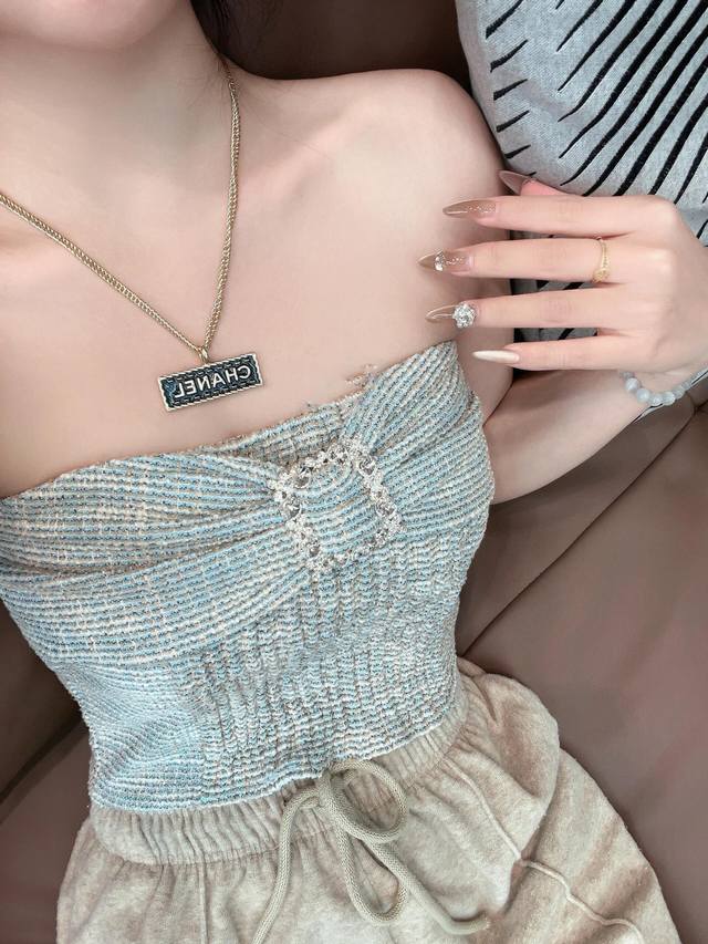 我们出品 Z批 9100！量大咨询客Fu 香 牛仔蓝方块项链 24春夏最新款爆款牛仔爱心系列！全网首发老规矩先买先得闭眼冲太爱啦超级断货王！巨巨巨难买！真心不买