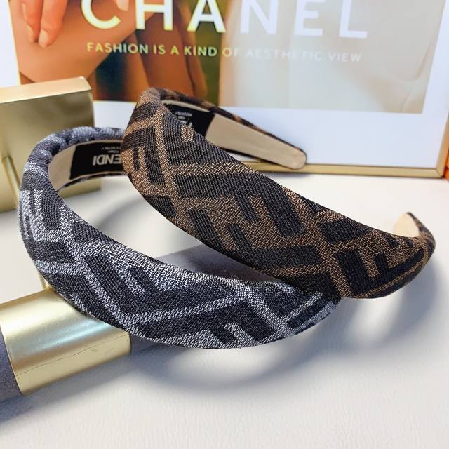 Fendi芬迪 Fendi发箍 经典简约轻奢风发箍气质百搭小仙女必入单品名媛风十足～宝藏款 闭眼入推荐款 单个