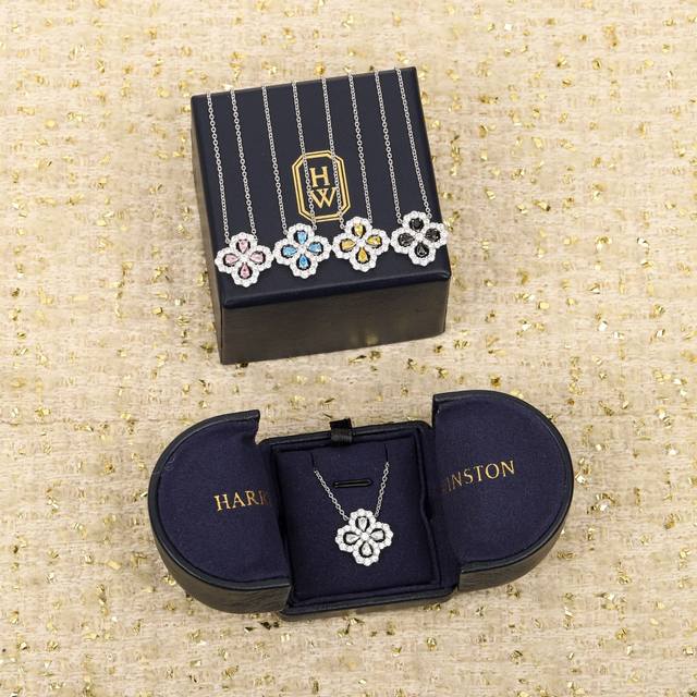 203459 我们出品 Loop项链 ，可订做18K真金真钻版，只做对版真金货，价询客Fu Hw家的Diamond Loop花园系列，Loop系列珠宝设计取材于