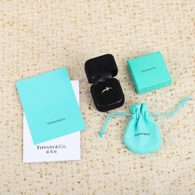 202747 我们出品 可订制18K真金真钻，Zp17810，认准业内唯一一家购入正品打版生产或的上家， T1窄版带钻戒指 ① 整个戒指最难做的点，都是有菱有角