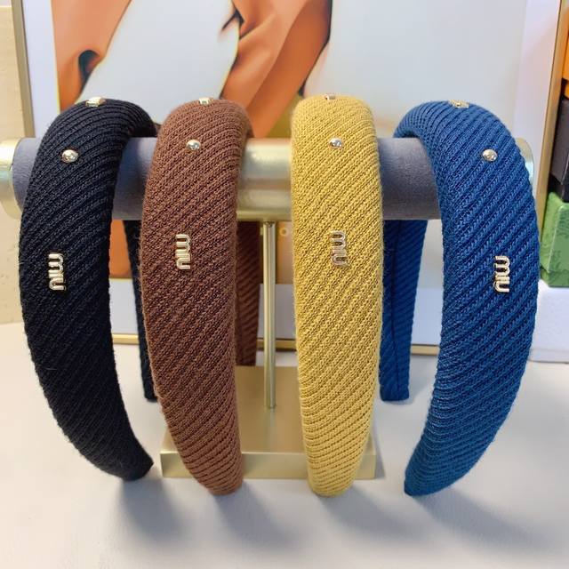 Miumiu缪缪 Miumiu发箍 羊毛轻奢风发箍气质百搭小仙女必入单品名媛风十足～宝藏款 闭眼入推荐款 单个