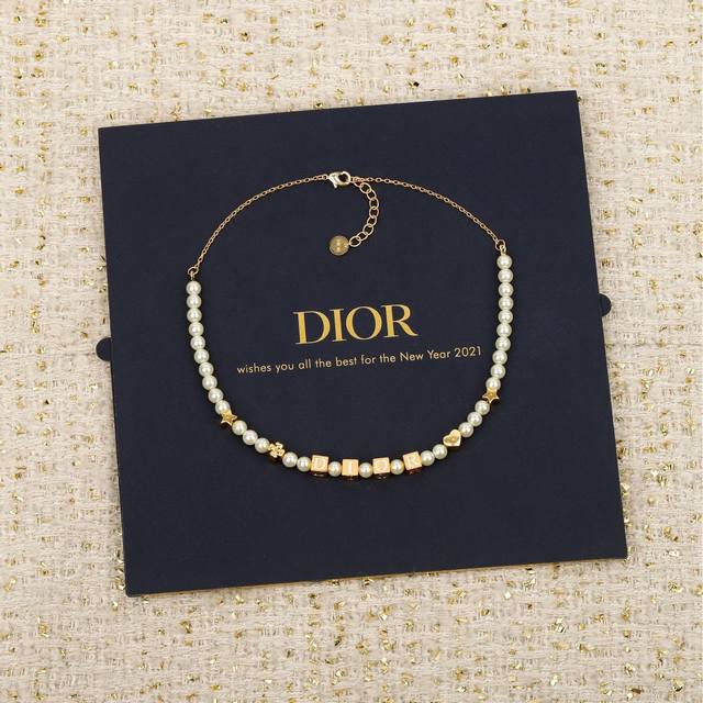 250579 我们出品 预售27号左右出货，Zp8000！量大咨询客Fu D 方粒珍珠项链 2025春夏最新款绝美系列！超可爱的粉方粒！立体的设计，每一颗方粒每