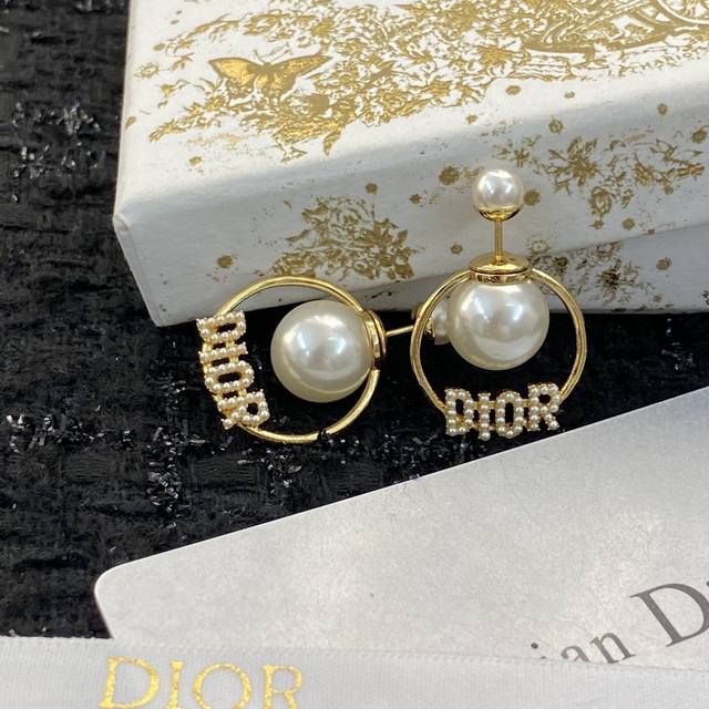 编码E948 0750395 耳钉经典热销款火爆上新 高贵大方简单大气做工精致百搭不挑脸型时尚自信且不张扬女神必入手