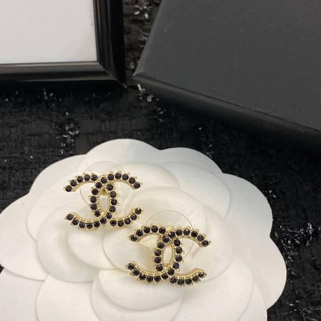 编码E783 0945780 耳钉热销款火爆上新 同步专柜独家高端品质实拍图代购级别做工精致细腻重工版本超级仙女唯美的一款做工超级细心无漏洞媲美Zp买到就是赚到