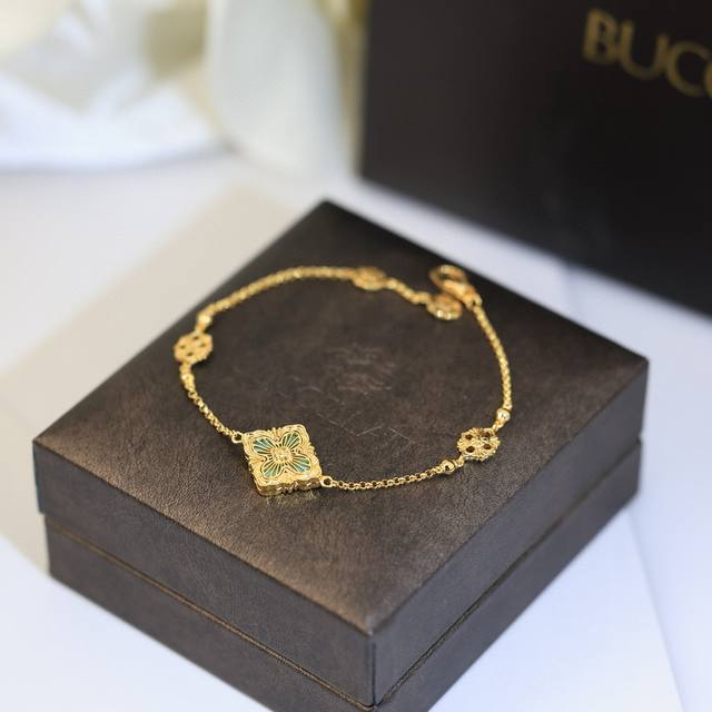 天河石手链 布契拉提 Buccellati 意大利高级珠宝品牌 复古宫廷风带钻拉丝四叶草贝壳玛瑙玉髓双面手链 亚金材质 18K厚金电镀 高品质 布契拉提手链 四