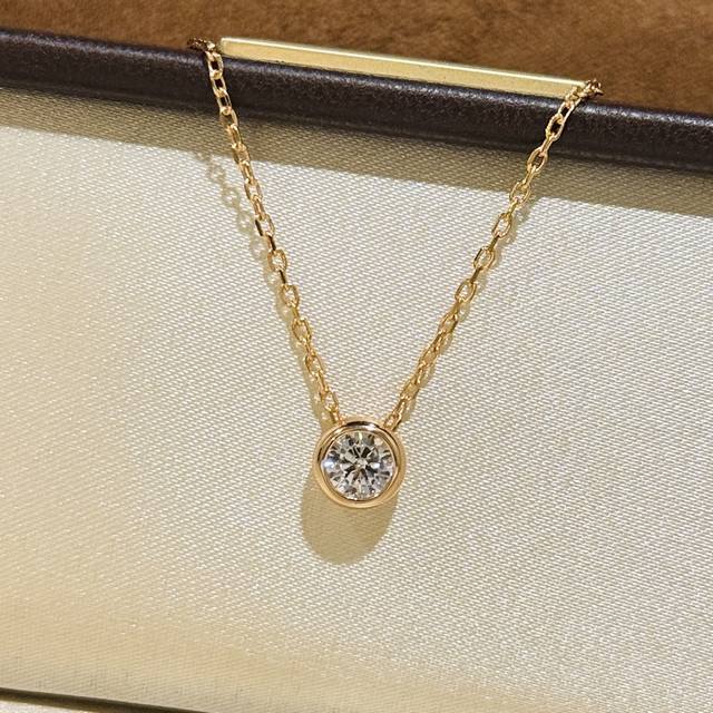T家 经典叠戴 单钻 一克拉 小气泡项链 经典百搭，任何着装都能驾驭 采用德国进口材质，特别推荐，上身特别精致铂金色 香槟色