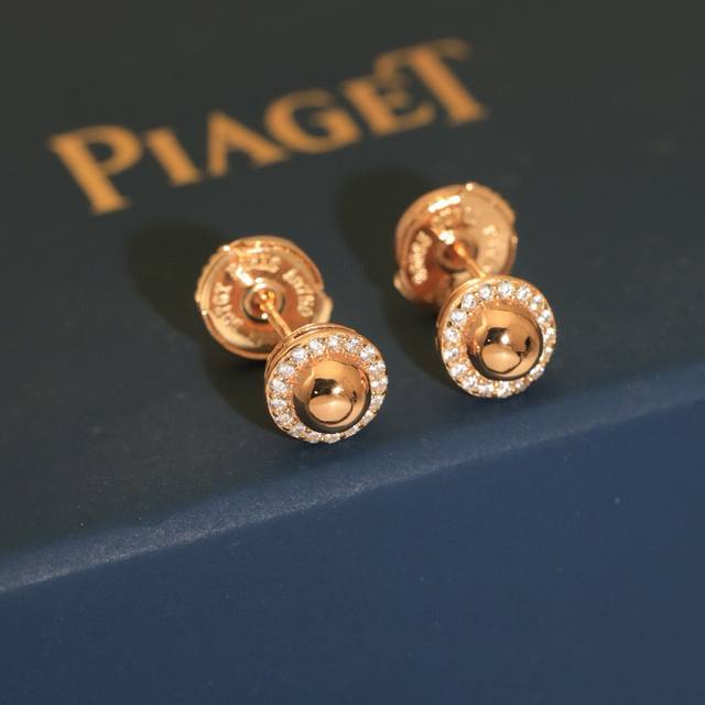 精工版本Piaget 伯爵耳钉 送人最佳 伯爵耳钉S925纯银材质 带Logo 真空镀铂金镶嵌闪钻细节决定一切高档时尚气质饰品配飞碟