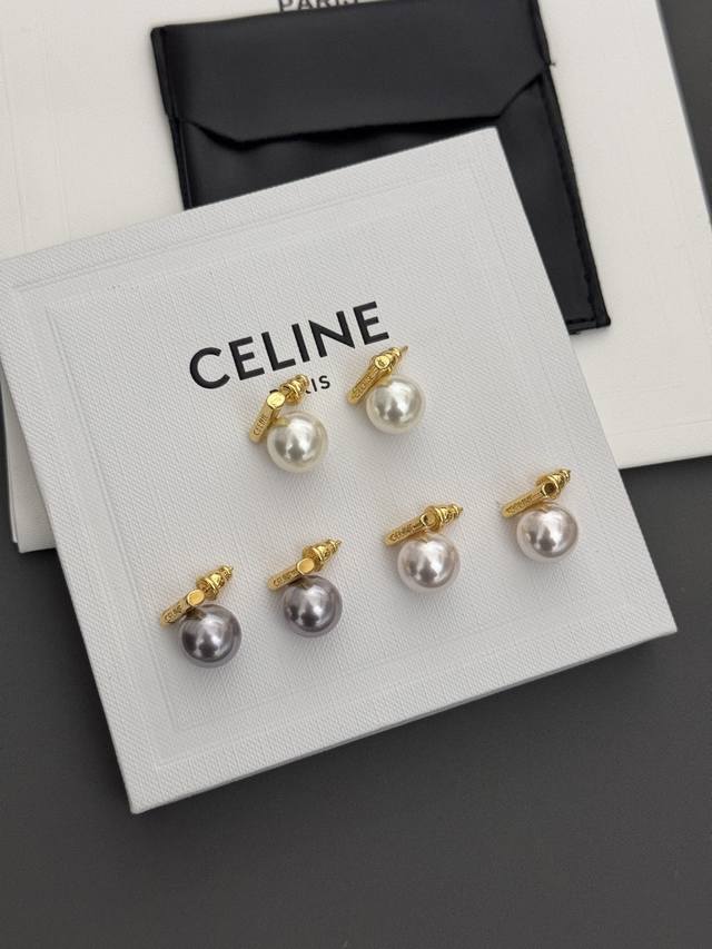 白色粉色灰色 新品出货 Celine 赛琳 白色耳钉 个性 Celestine个性经典之作 女神必备神器 全部慢工出细活 大方 百搭 简约设计风格独特，非常美。