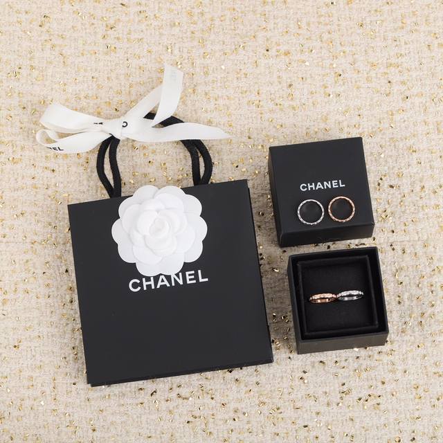 带钻 无钻 我们出品 不带钻Z批 13260，带钻25800！认准唯一一家真正购入珠宝类Z批开发的，电镀0.5咪金，可订制真金版，5-6-7-8码数，大码数加金