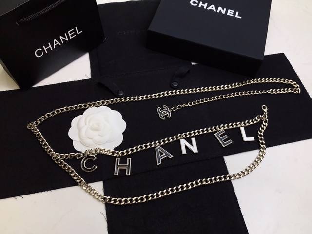 小香 Chanel 新品黑白字母腰链 代购级别 一比一品质 香奈鹅 系列 经典Cc Logo 风格高级百搭 高级感爆棚