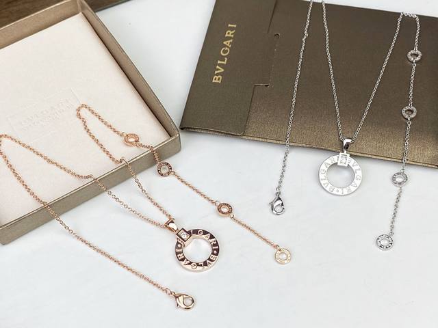 Bvlgari宝格丽经典圆环项链完美还原专柜细节 精心打造[转圈]独家实拍 图片可见工艺 高端亚金电镀18K金品质 镶嵌高碳钻