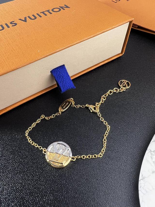 Lv 手链