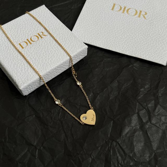 Dior 迪奥 中古 项链 专柜一致上新 精选原版一致 黄铜材质 甜美气质高雅。