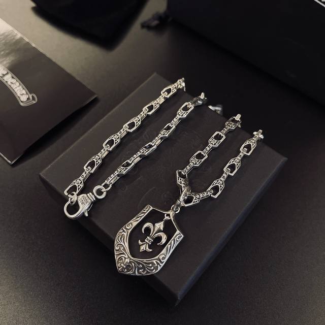 太帅爆了最新款 不爆不发 厂家直销 原版一比一复刻 克罗心复古项链