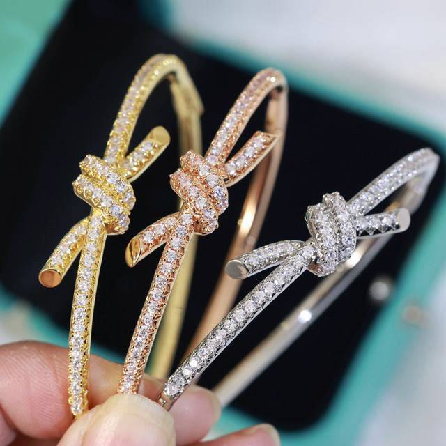新款Tiffany 绳结手镯 亚金材质 带原版Logo 美的窒息今年最火爆新款 蒂芙尼手镯电镀18K金 厚金电镀 Tiffany手镯