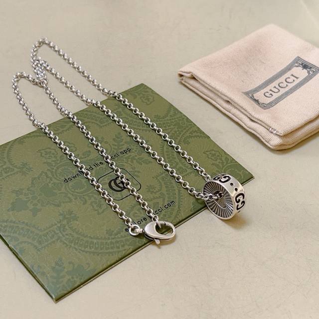 不爆不发 抖音带货网红首选 古驰项链最新款链条档次更高明星同款Anger Forest系列双G设计理念复古图案项链 让高档的衣服搭配更有气质 出去更有牌面和个性