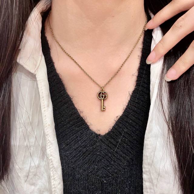古驰经典双G钥匙项链