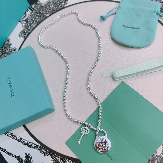 蒂芙尼 Tiffny&Co. 专柜精工银版本 明星同款 复古做旧风 原版复刻 纯手工打造 ～正品开模潮流时尚必备 男女均可佩戴 情侣款同款 摇滚朋克银风格 潮流