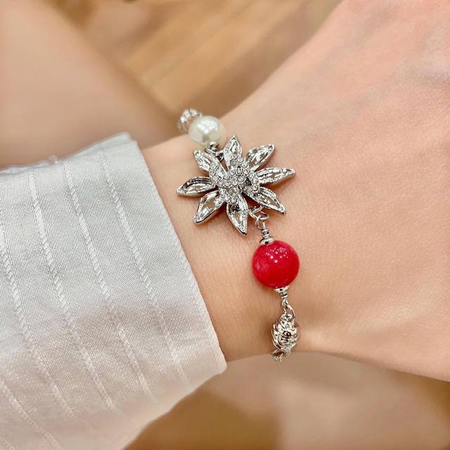 Chanel香奈儿 中古 手链原版复刻Logo 小香家的款式真心无需多介绍每一款都超好看，精致大方，非常显气质