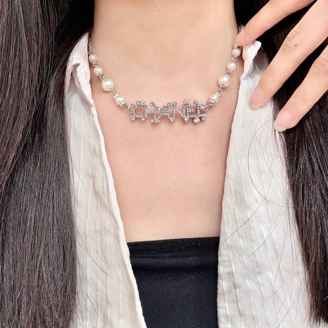 Chanel香奈儿 中古 项链小香家的款式真心无需多介绍每一款都超好看，精致大方，非常显气质.