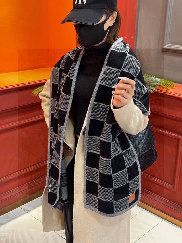 顶级原版 怒赞推荐高端男士款~超级无敌软糯的男士羊绒围巾L家Zg同步在售，这个价格P真的无敌超值！亲妈价格P回馈~买到绝对值L家非常正的男士围巾~面料大爱，双面