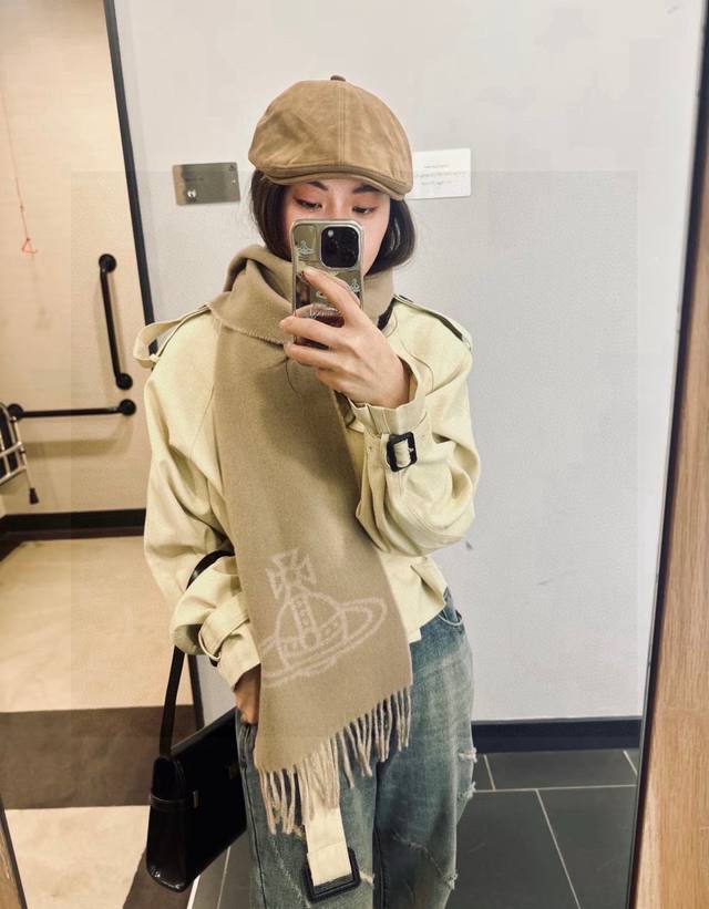 原单品质！英国朋克教母 “太后Vivienne Westwood”最爱的土星 从精神上，Vivenne Westwood才是最能代表英国人的时尚品牌.本季强推的