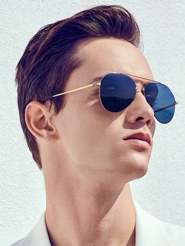 Gucci 男款炫彩飞行员偏光太阳镜 材质：高清尼龙加厚卡槽高清偏光镜片 无边框镜架颜型号：G8062