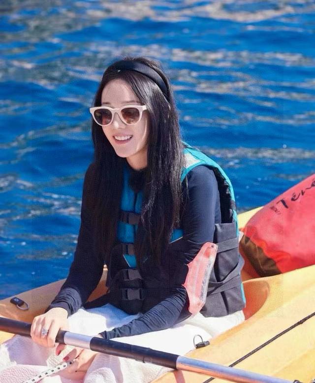 Tr偏光系列 Gucci 经典的小框设计，情侣款不挑脸型，无论搭配大衣还是连衣裙都非常显气质偏光镜片预防紫外线 型号：G868