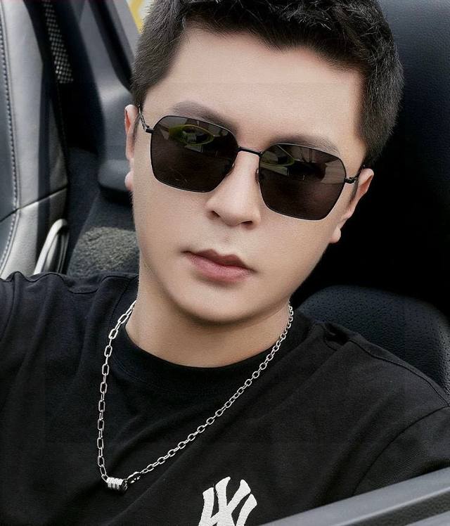 Gucci-2025新款偏光太阳镜、完美品质，独特设计 适合各种脸型，经典太阳镜 超个性 古典与时尚的结合啦 型号：G3980