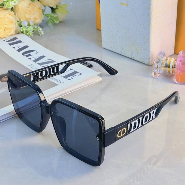 Dio*个性拍照长方形大框遮脸太阳眼镜造型情侣开车墨镜