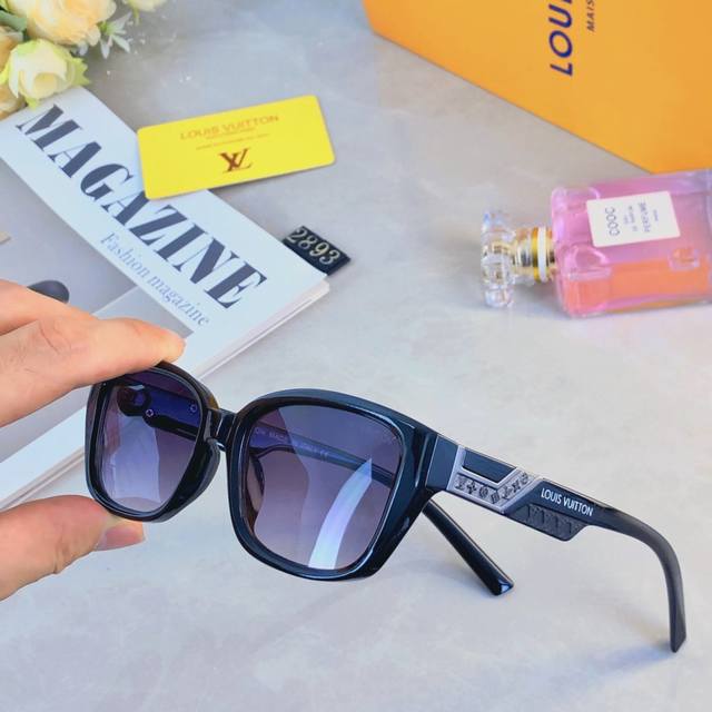 Louis Vuitto*太阳镜潮新款时尚造型个性眼镜女士出游街拍装饰墨镜