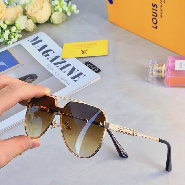 Louis Vuitto*时尚新款太阳眼镜高品质高质感百搭潮遮阳大框金属大气