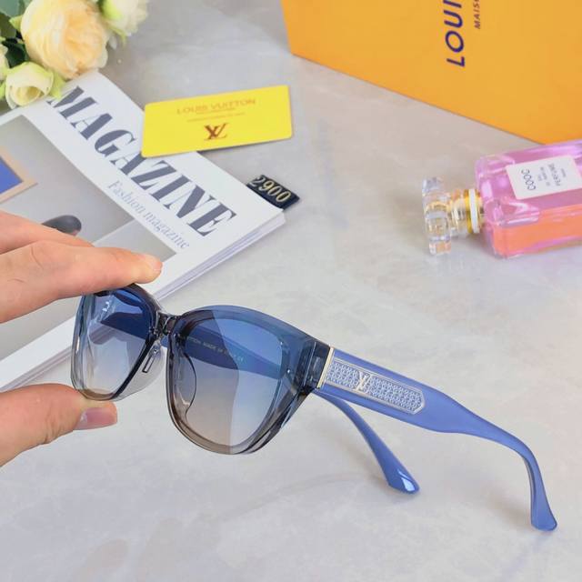 Louis Vuitto*2025新款防紫外线眼镜素颜太阳镜 个性时尚潮流男女墨镜
