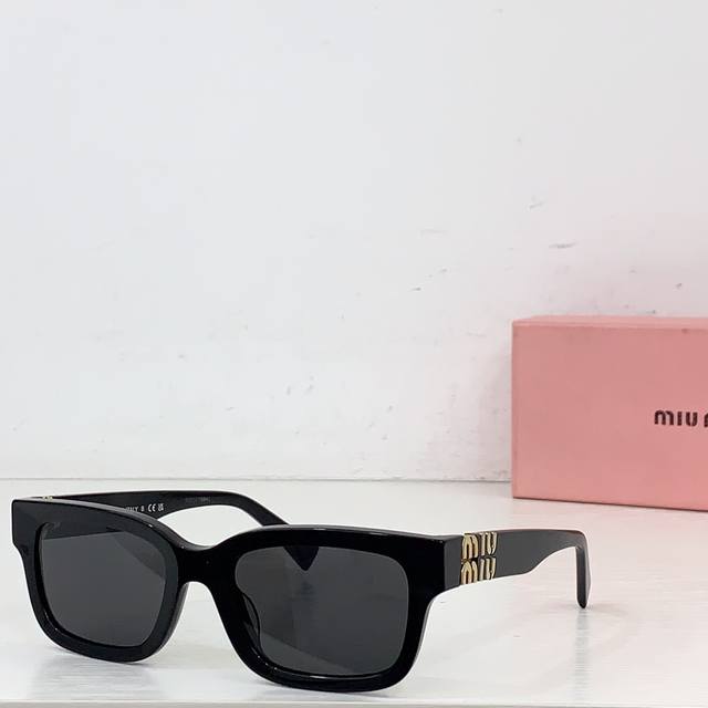 Miu Mi* Model: Omu 02Yvf Size：53口22-140